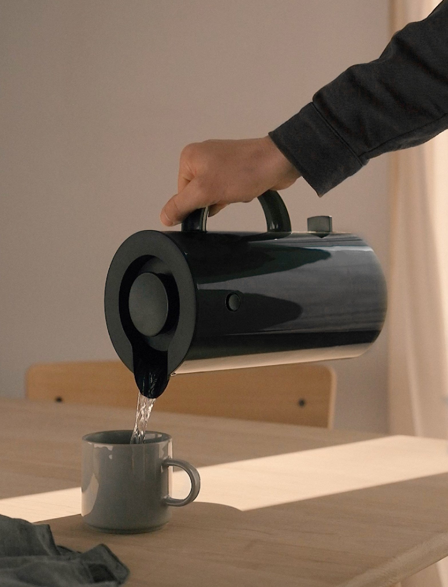 Stelton EM77 bouilloire électrique 1,5 L sans fil