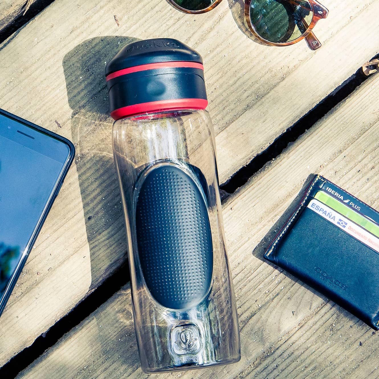 Quokka Splash bouteille sport Carbone 730 ml bouton
