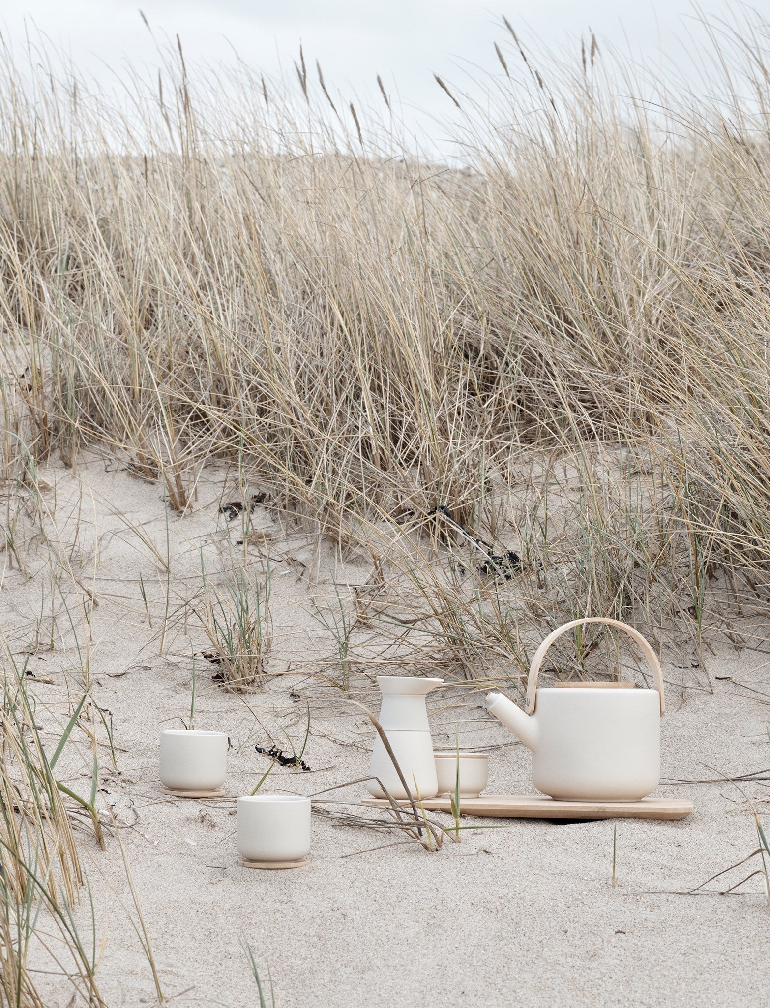 Stelton Theo tasse à thé 20 cl grès sous-verre
