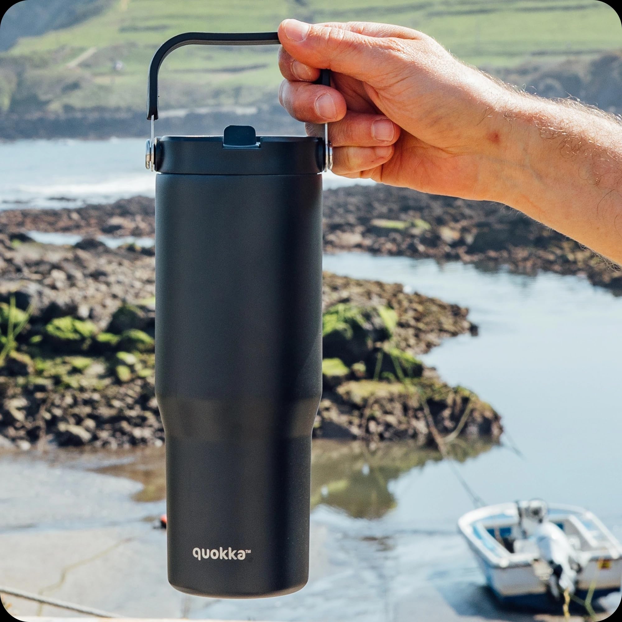Quokka Core Cup Black 860 ml tasse isotherme noire poignée