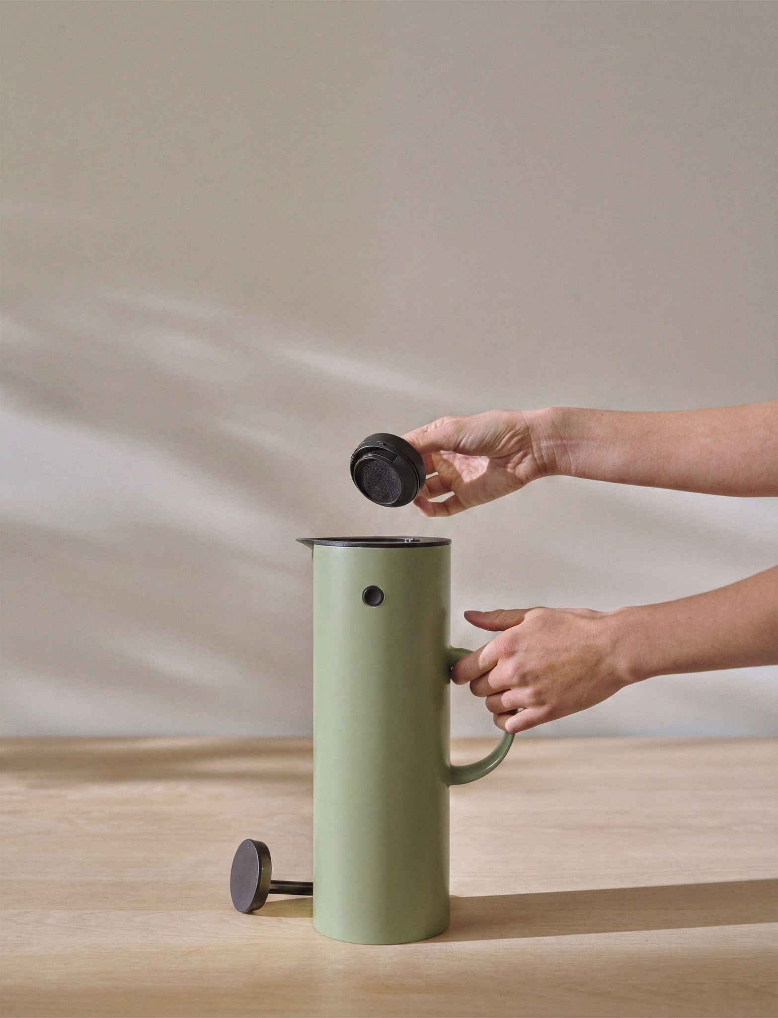 Stelton EM77 pichet isotherme 1 L garde chaud