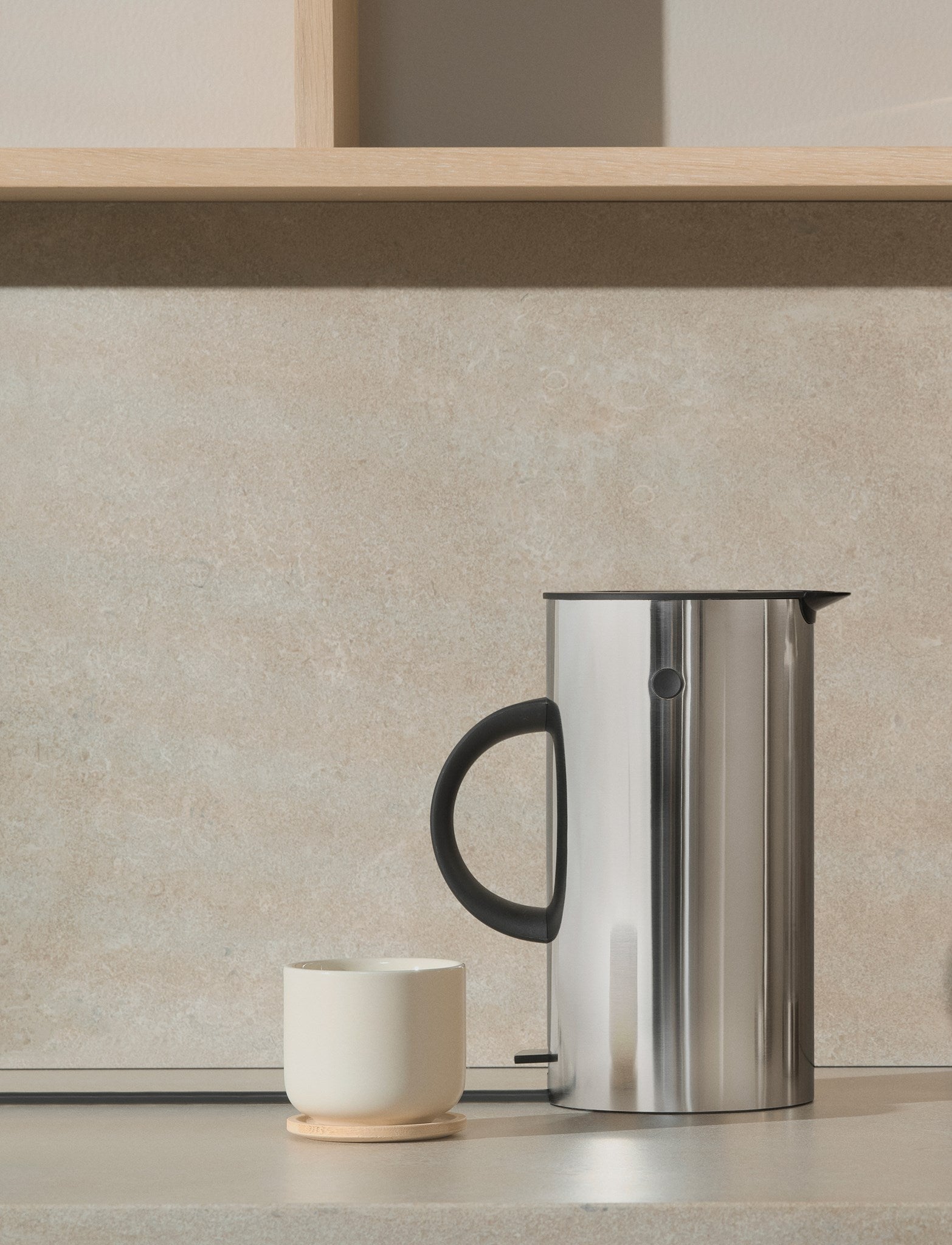 Stelton EM77 bouilloire électrique 1,5 L sans fil
