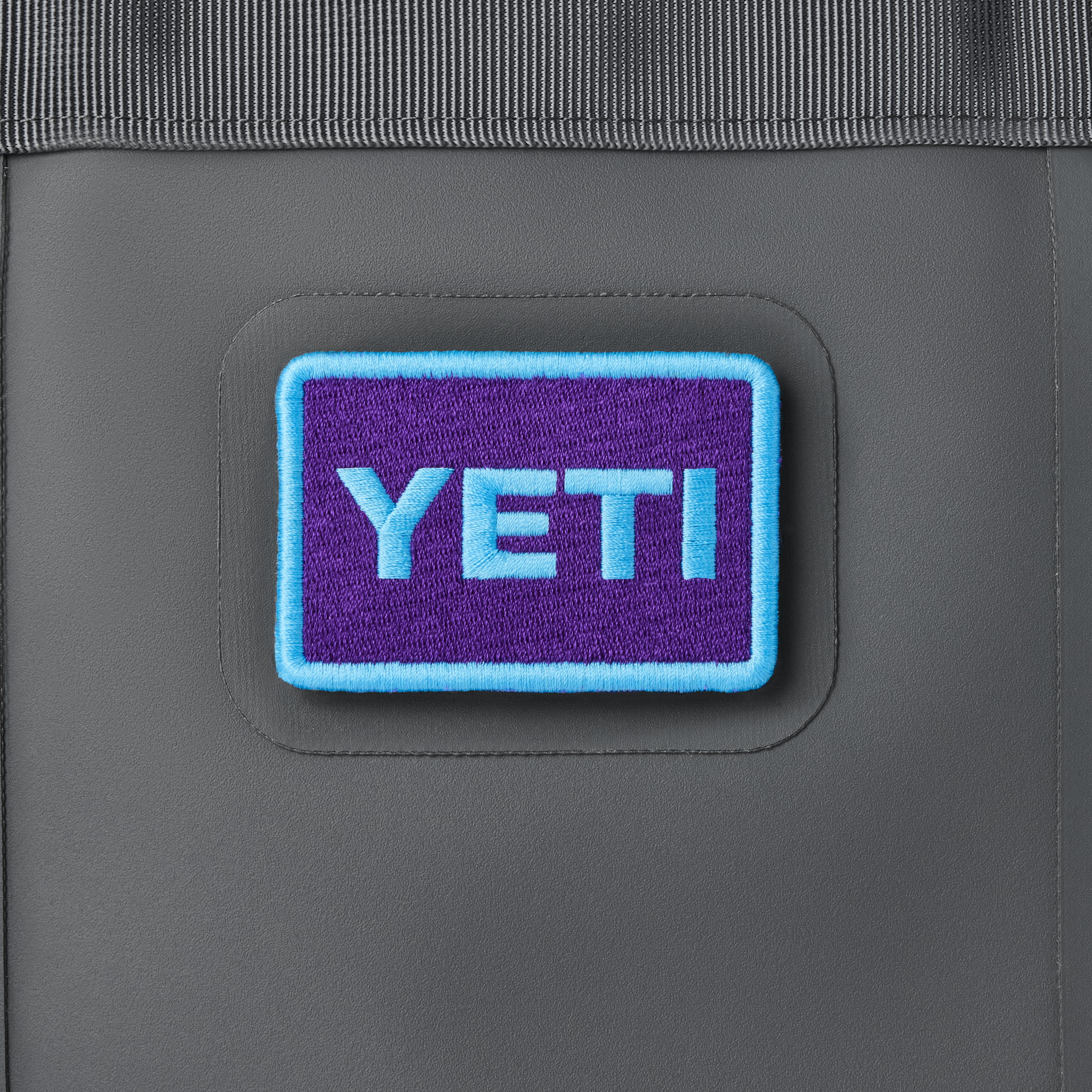 YETI Logo Bage Patch écusson Pace Purple 5x7 cm