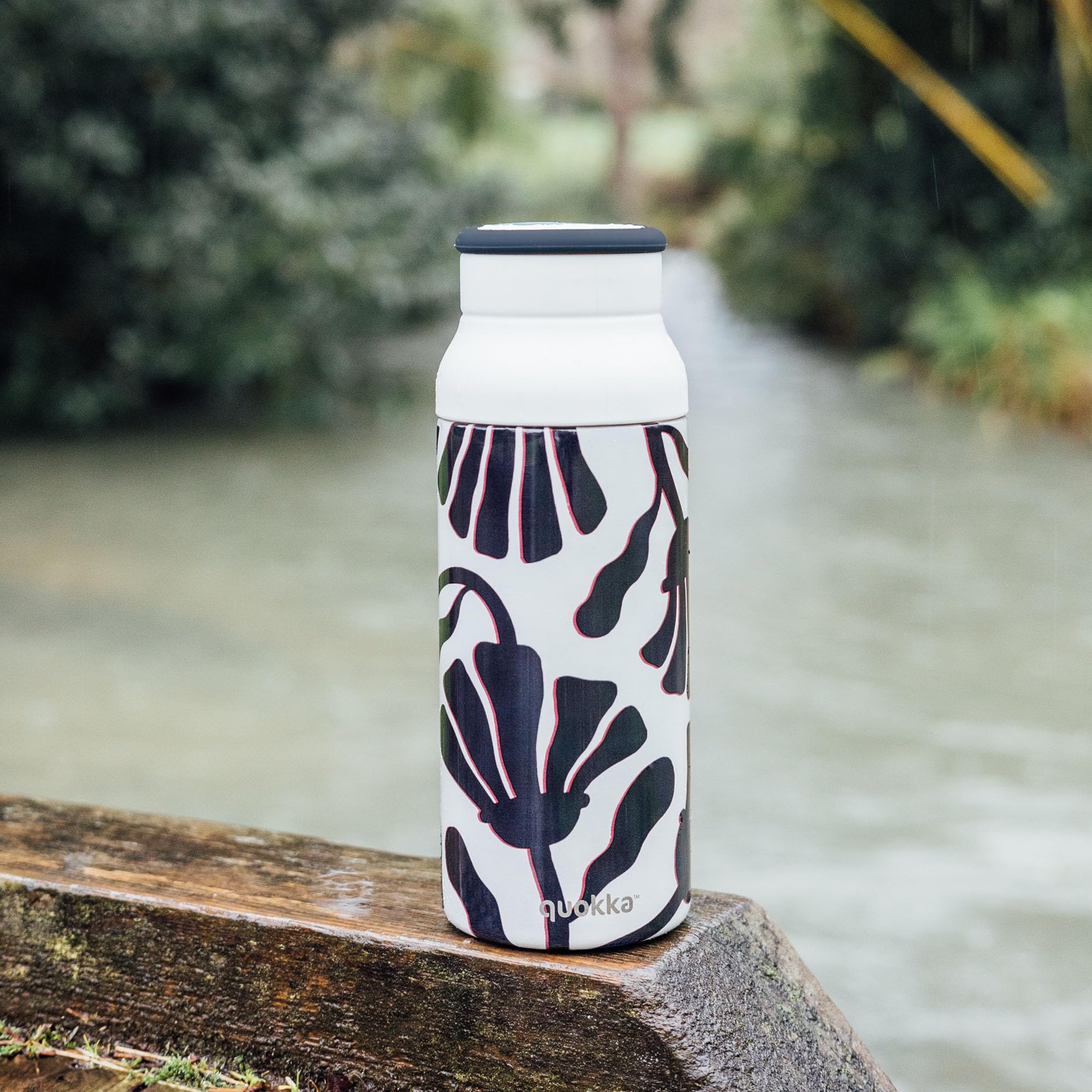 Quokka Echo Bouteille isotherme 690 ml Abstract Leaves