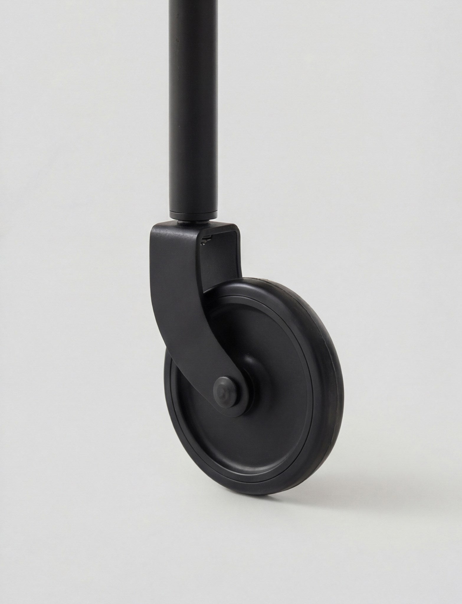 Stelton Hem desserte 65 cm chêne 2 plateaux roulettes