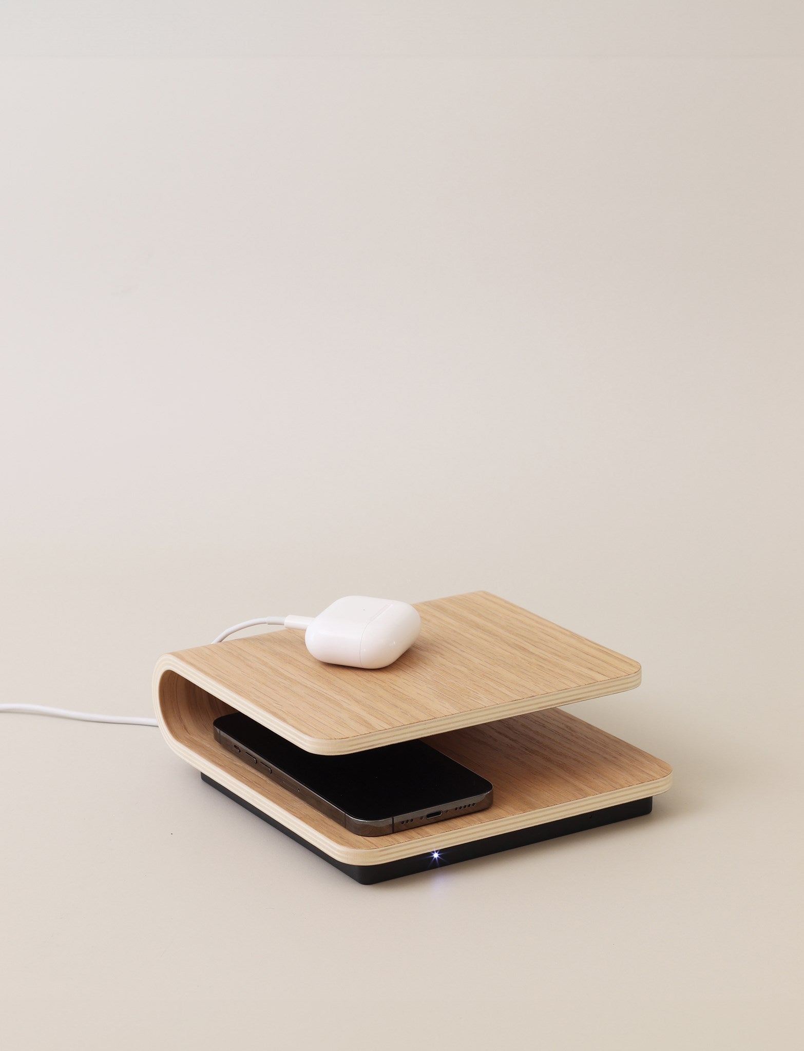 Stelton Classic Ro chargeur sans fil chêne Qi
