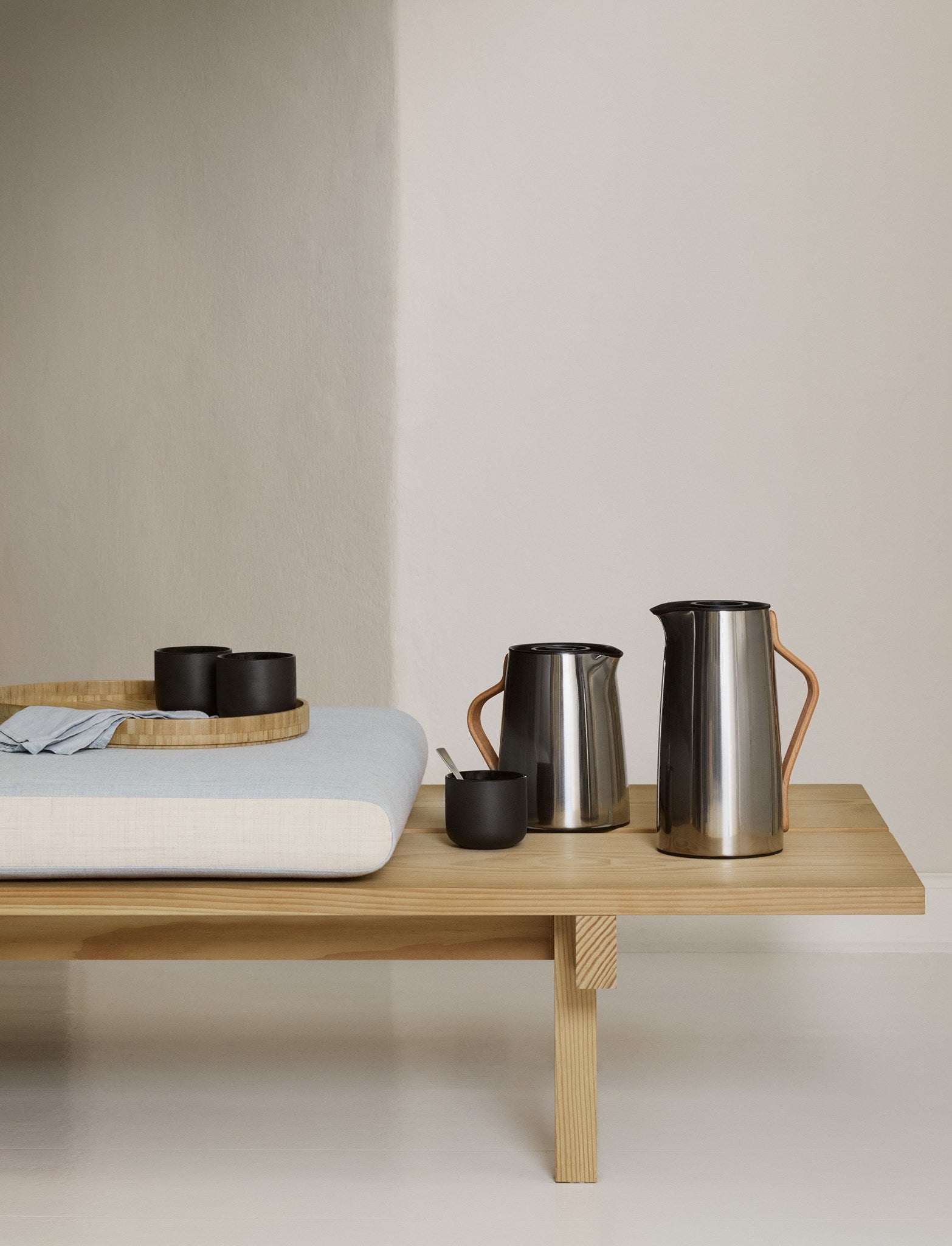 Stelton Theo tasse grès 20 cl + sous-verre