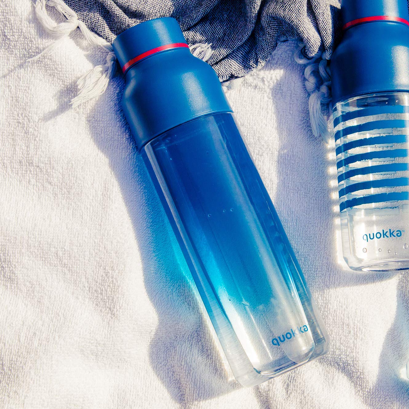 Quokka Ice Navy bouteille Tritan 840 ml légère