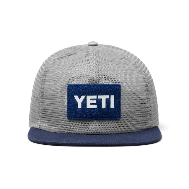YETI Flat Brim casquette plate Grey/Navy filet recyclé