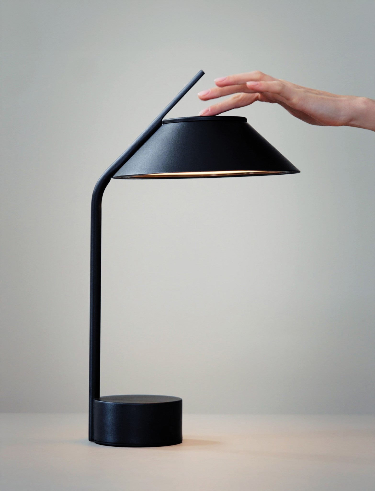 Stelton Vinkel lampe LED portable USB-C 3 intensités
