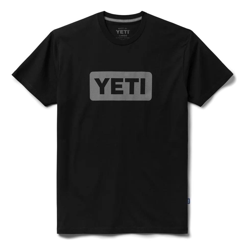 YETI Logo Badge T-shirt Manches Courtes Noir-Gris Coton