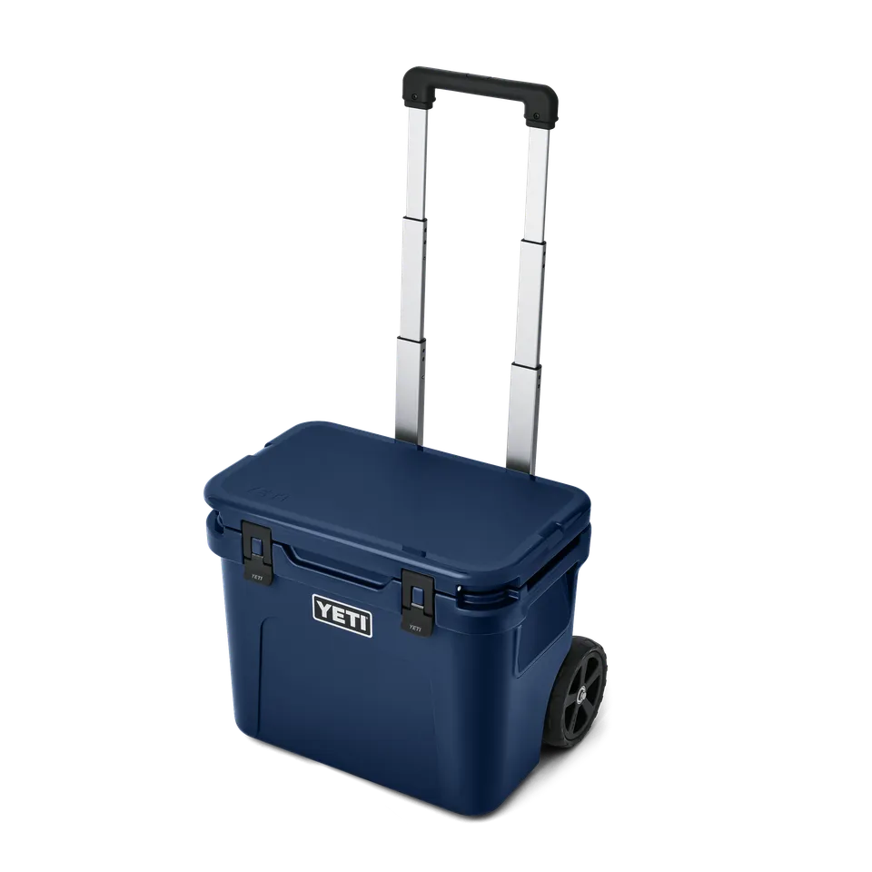 YETI Roadie 32 Glacière à roulettes Navy 50 canettes