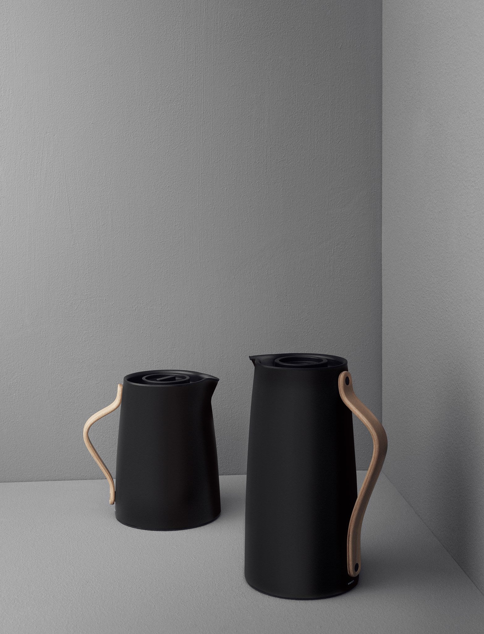 Stelton Emma carafe thé isotherme 1 L noire