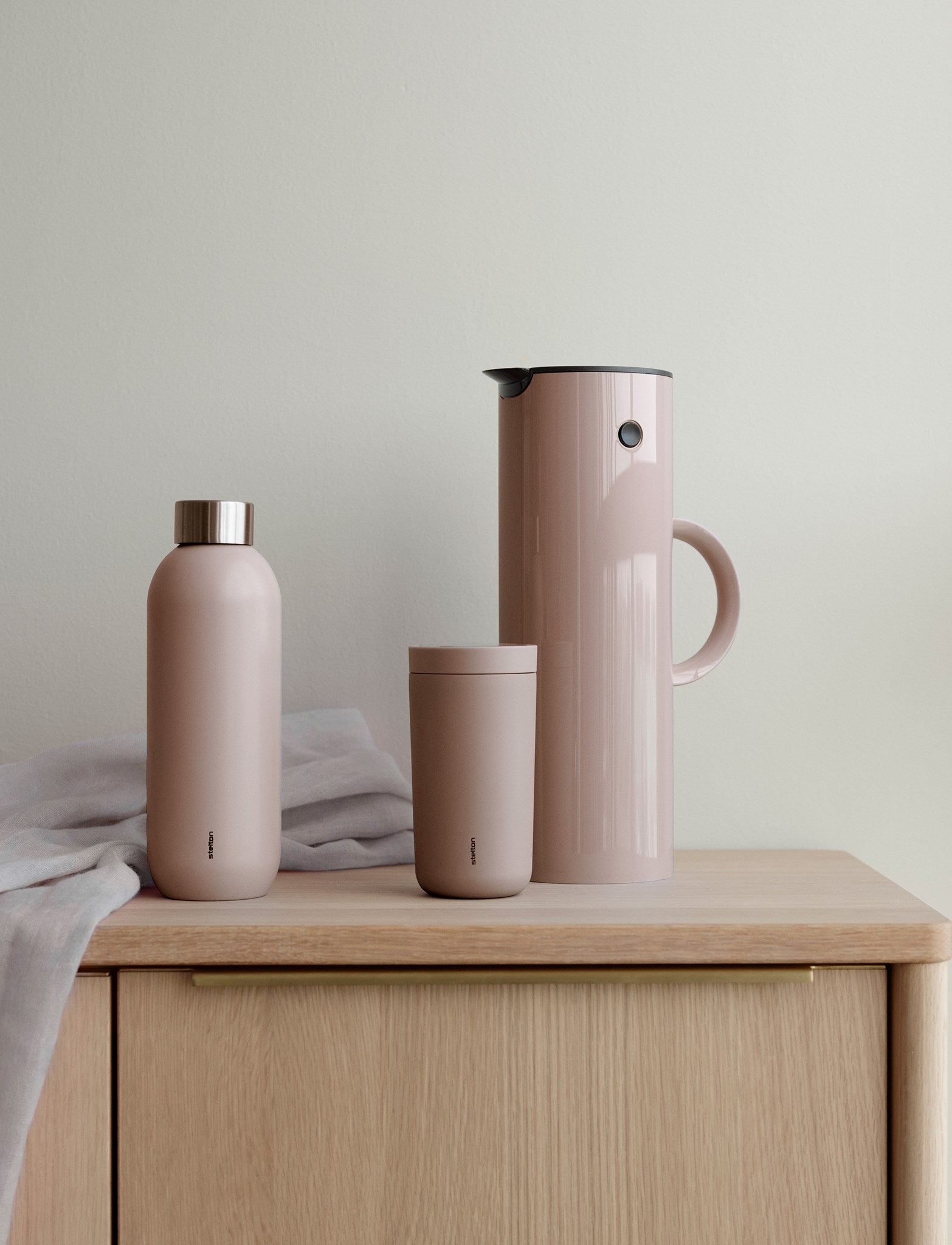 Stelton EM77 pichet isotherme 1 L garde chaud
