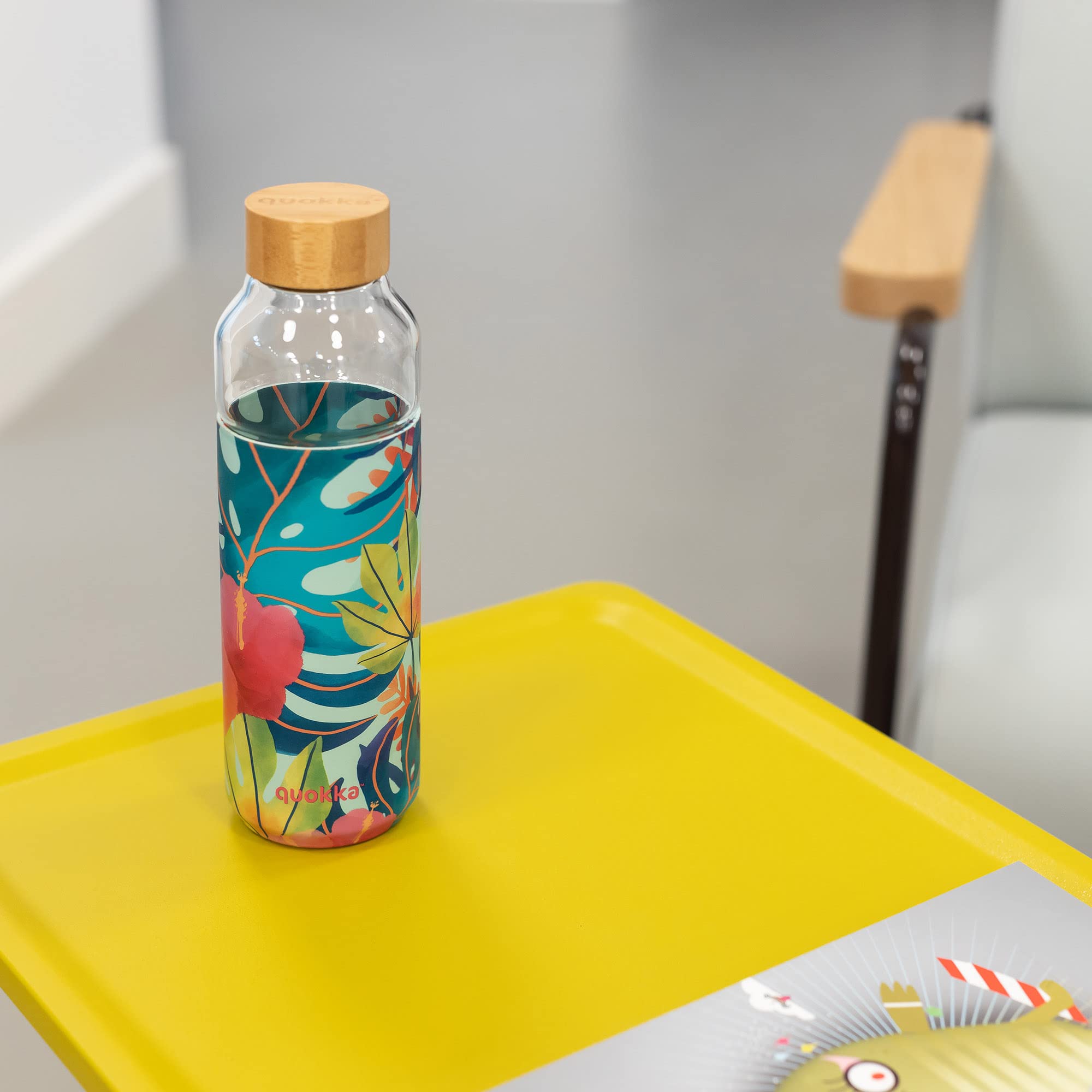 Quokka Flow Tropical gourde verre 660 ml housse silicone