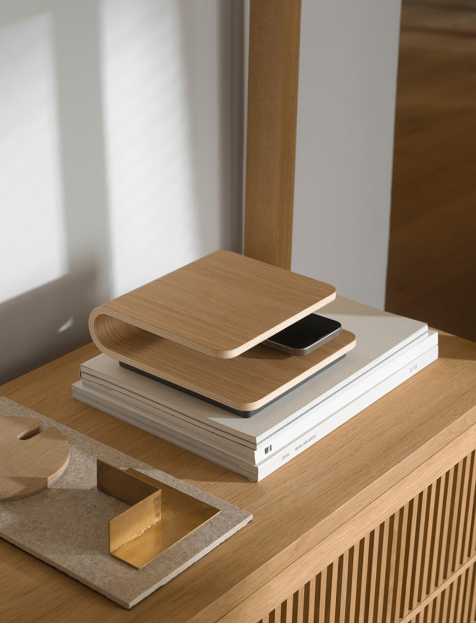 Stelton Classic Ro chargeur sans fil chêne Qi